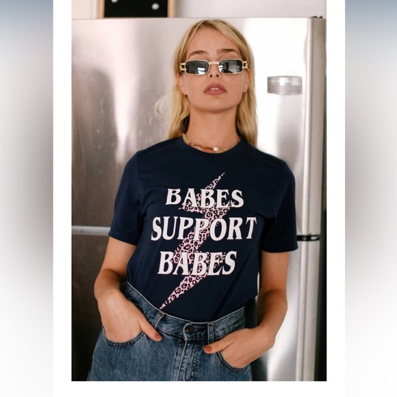 Babes Support Babes Graphic Tee - Picture 1 of 5